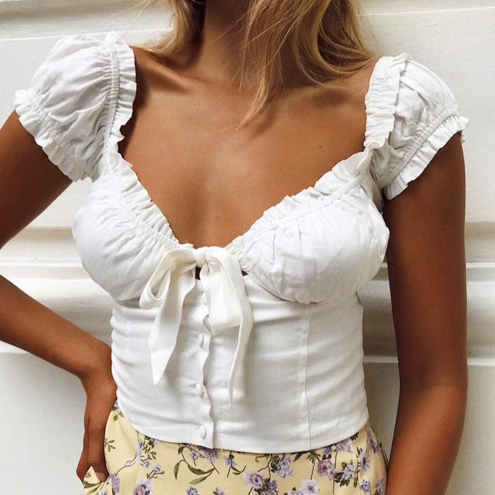 ELOUISE CROP TOP WHITE | PRINCESS POLLY